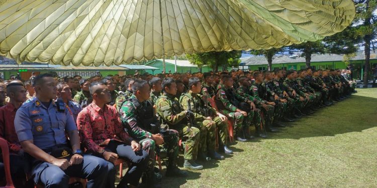 Amankan Kunjungan Jokowi ke Wamena, Satgas Pamtas RI-PNG Yonif Raider 514 Dapat Ini dari Panglima TNI