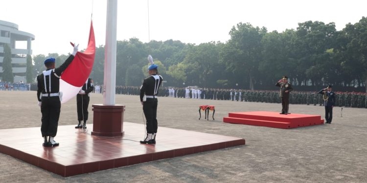 Hari Pahlawan: Kemerdekan Tak Datang Begitu Saja