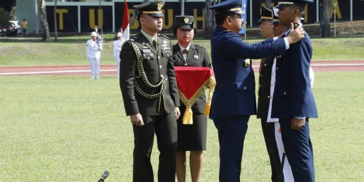 Lantik 185 Perwira TNI Khusus Tenaga Kesehatan, Panglima TNI: Tugas Menantimu