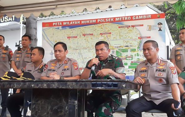 Ledakan di Monas, Dua Anggota TNI Luka, Pangdam Jaya: Jangan Share Foto dan Video Korban