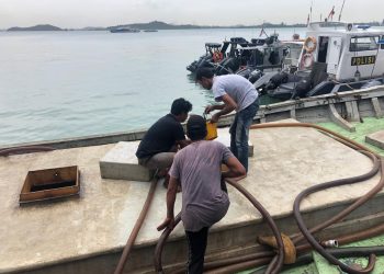 Bakamla Tangkap Dua Kapal, Diduga Transaksi BBM Ilegal