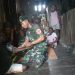 Peduli Kesehatan, Satgas Yonif 754 Kostrad Beri Pelayanan di Pemukiman Asmat
