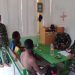 Sigap! Satgas Yonif 411 Kostrad Bantu Korban Kecelakaan