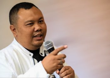 Ekonomi hingga Sains, Fenomena Munculnya Kerajaan Imajinatif