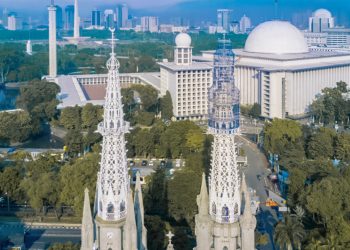 Jokowi Bakal Buat Terowongan Hubungkan Masjid Istiqlal dan Gereja Katedral