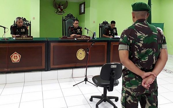 Terbukti Jual Senjata ke KKB, Oknum TNI Divonis Seumur Hidup