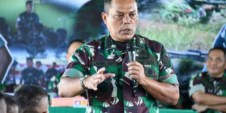 Masih Banyak Masyarakat Perbatasan Butuh Bantuan, Kata Kasum TNI