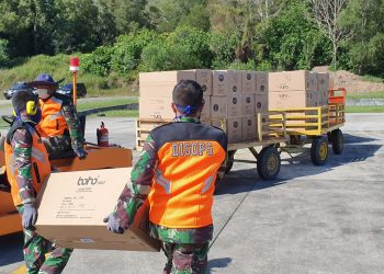 Semangat Tepat Sasaran, TNI Distribusikan APD ke Rumah Sakit di Indonesia