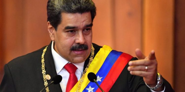 Presiden Venezuela Gerakkan Artileri di Tengah Ketegangan dengan Amerika
