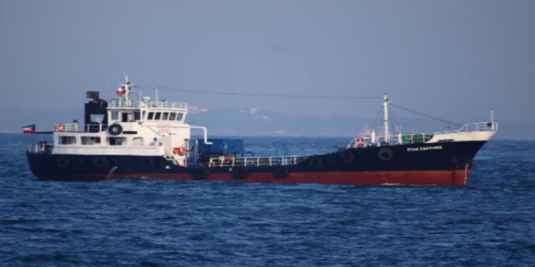Kapal Berbendera Dominika Tenggelam, Bakamla Kerahkan KN Belut Laut-406
