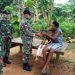 Satgas Yonif 411 Kostrad Bagikan Sembako dan Masker di Kampung Baidub, Papua