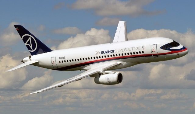 Mesin Rusak! Sukhoi Superjet 100 Mendarat Darurat di Bandara Moskow