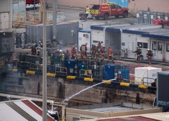 Kapal Selam Bertenaga Nuklir Milik Prancis Terbakar