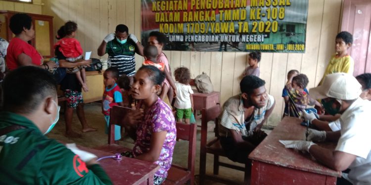 Pengobatan Massal TMMD 108 Kodim 1709/Yawa, Diserbu Ratusan Warga Papua