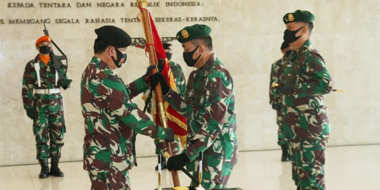 Komando dan Pengendalian Pasukan Pemukul Reaksi Cepat Berganti