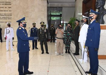Panglima TNI Lantik 208 Perwira Prajurit Karier TNI