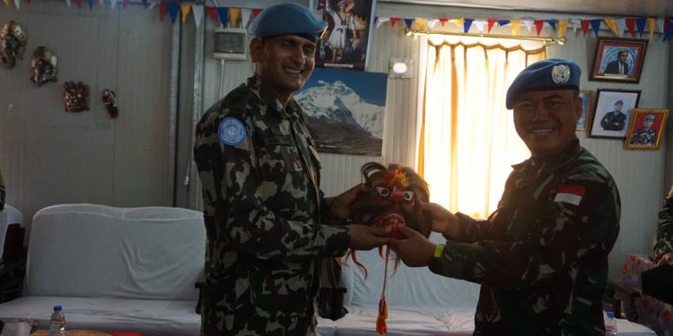 Perkuat Hubungan Komunikasi, Satgas TNI Konga Kunjungi Nepal Battalion
