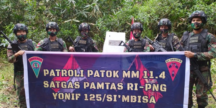 Pastikan Batas Negara Tak Bergeser, Satgas Yonif 125/Simbisa Gelar Patroli Patok RI-PNG