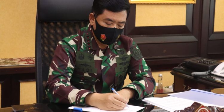 Panglima TNI: Covid-19 Harus Ditangani dengan Extra Ordinary
