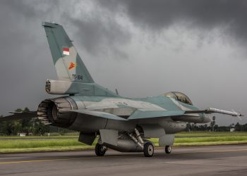 Usai Diupgrade, Dua Pesawat Tempur F-16 Perkuat Lanud Iswahjudi