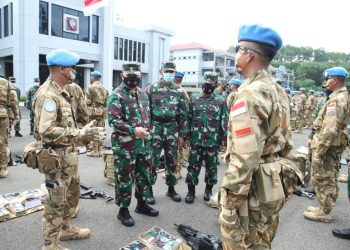 Cek Kesiapan Pasukan Garuda, Asops Panglima TNI: Satukan Niat dan Tekad