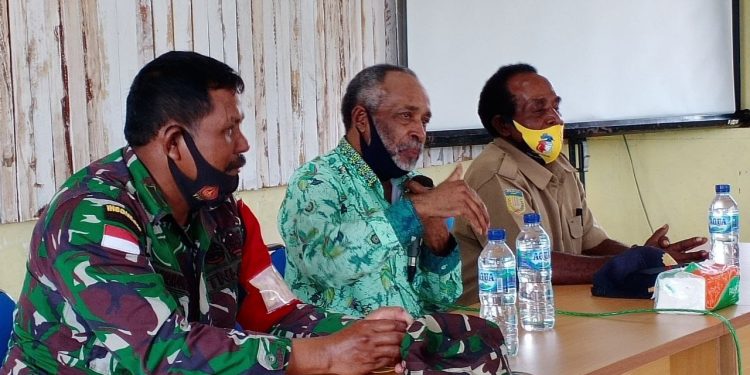 Tanamkan Nasionalisme, TMMD Kodim 1711/BVD, Sosialisasi Wawasan Kebangsaan ke Warga Perbatasan
