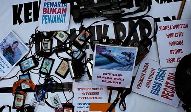 Liput Demostrasi Penolakan UU Cipta Kerja, Sejumlah Jurnalis Jadi Korban Kekerasan Polisi