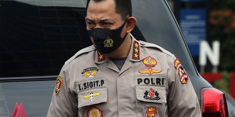 Pasca Dilantik Jokowi Nanti, Listyo Sigit Bakal ‘Wajibkan’ Anggota Polri Ikut Kajian Kitab Kuning