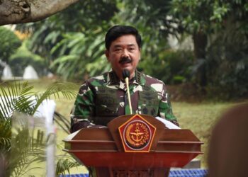 Panglima TNI Kerahkan Prajurit dan Alutsista Bantu Korban Bencana Alam di NTT dan NTB
