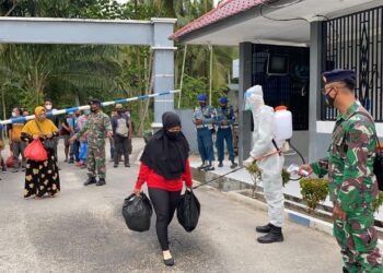 Patroli Gabungan TNI AL Gagalkan Kapal Tanpa Dokumen Bawa PMI Ilegal