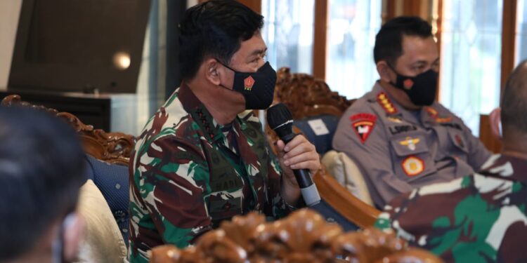 Covid-19 Melonjak, Panglima TNI Bakal Tambah Pasukan di Jawa Timur