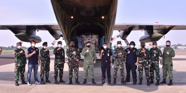 Bantu Penangganan Covid-19, Singapura Kirim Alkes untuk Indonesia