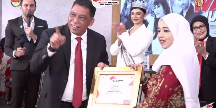 Wujud Bela Negara Wanita Indonesia Yakni dengan Berkarya dan Berprestasi
