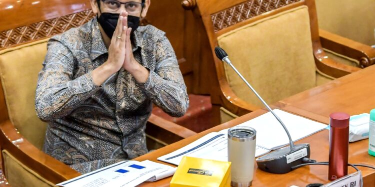 Menteri Nadiem Janji Angkat Guru Honorer jadi PPPK