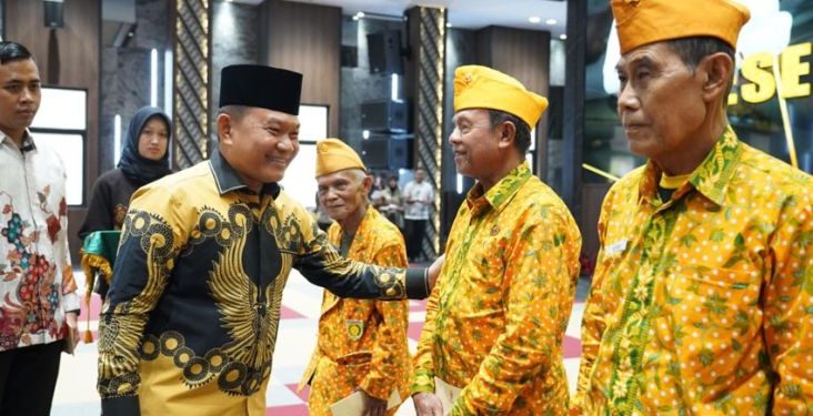 Jenderal Dudung Berangkatkan Umrah 102 Orang Veteran Perang