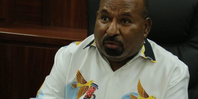 Gubernur Papua, Lukas Enembe