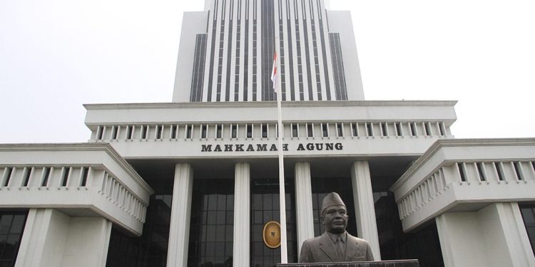 Pelibatan TNI Amankan Gedung MA Dikritik