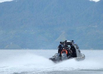 Tiga Prajurit TNI Dikabarkan Hilang dalam Insiden Kapal Tenggelam di Perairan Serui Papua