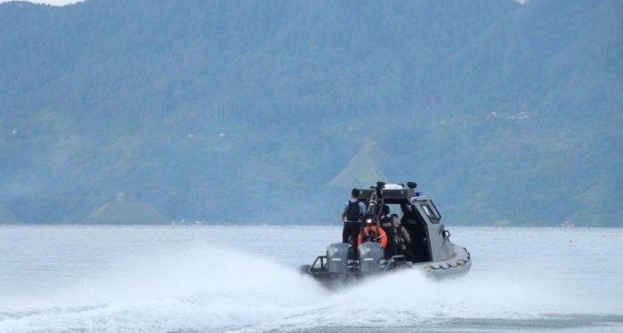 Tiga Prajurit TNI Dikabarkan Hilang dalam Insiden Kapal Tenggelam di Perairan Serui Papua
