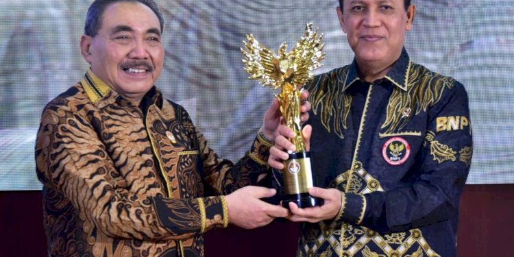 Kepala BNPT RI Dianugerahi Penghargaan Garuda Pelindung