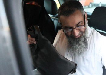 Anjem Choudary seorang ulama radikal di Inggris