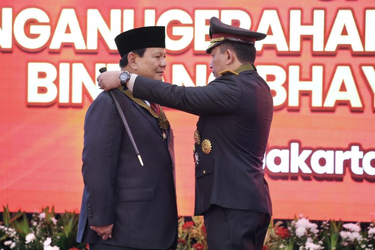 Prabowo Subianto Dianugerahi Tanda Kehormatan