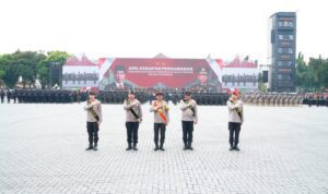 Presiden Jokowi Anugerahkan Nugraha Sakanti kepada Tujuh Satuan Kerja Polri