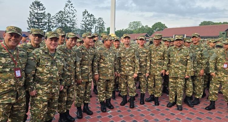 Presiden Prabowo Subianto dan Wakil Presiden Gibran retreat Kabinet Merah Putih di Akmil Magelang, Jawa Tengah