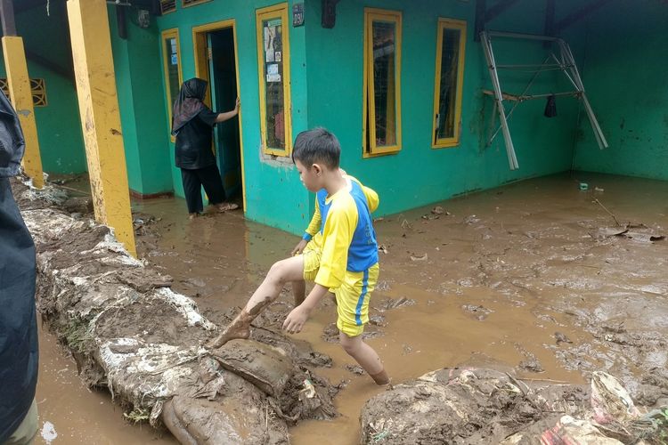 Banjir, longsor di Kabupaten Bandung dan Bogor