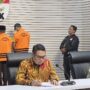 KPK menetapkan Gubernur Bengkulu Rohidin Mersyah Sekretaris Daerah (Sekda) Provinsi Bengkulu Isnan Fajri (IF) dan Adc Gubernur Bengkulu Evriansyah alias Anca (AC) sebagai tersangka