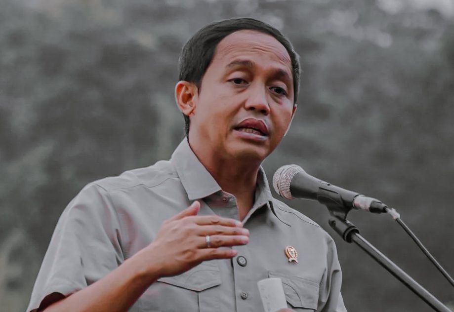 Menteri Kehutanan, Raja Juli Antoni