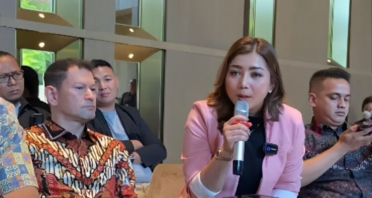 polemik uang donasi Pratiwi Noviyanthi dan Agus Salim