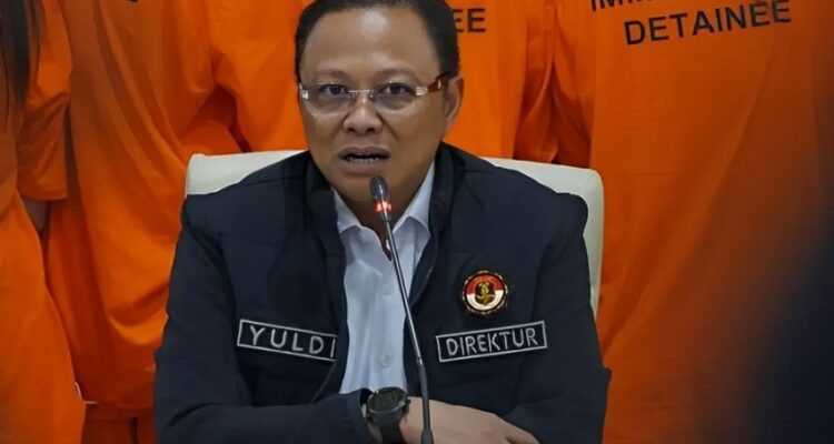 Direktur Pengawasan dan Penindakan Keimigrasian Kombes Pol. Yuldi Yusman