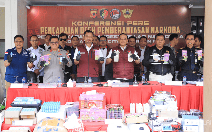 Laboratorium narkoba di sebuah perumahan elite kawasan Bojongsoang, Kabupaten Bandung.